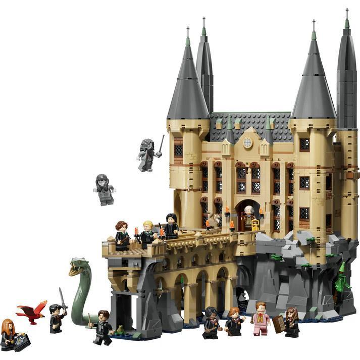 LEGO® Harry Potter TM Hogwarts™ Castle: East Wing | 76473