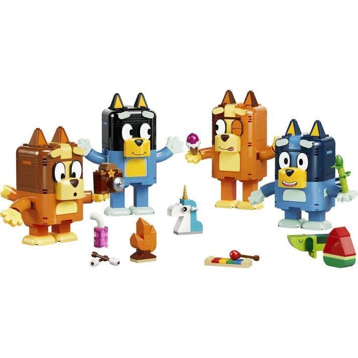 LEGO® Bluey Brick-Built Bluey Family | 11217