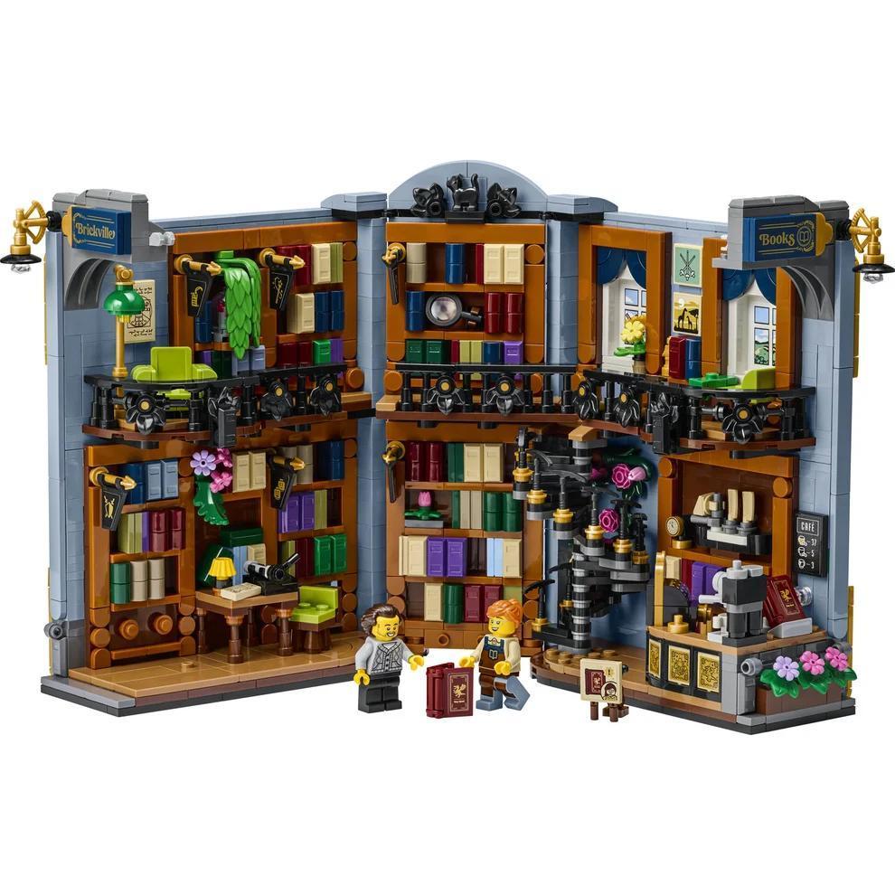 LEGO® Icons Bookstore: Book Nook | 11379